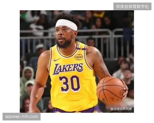 古德温作为组织核心盘活全队进攻，上海队高居联盟助攻榜首位体现团队篮球理念